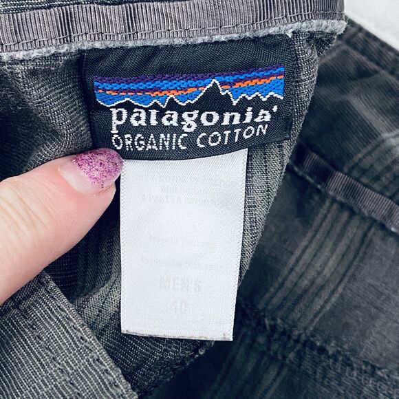Patagonia Stand Up Shorts Mens 40 Charcoal Stripe Cargo Bermuda Organic Cotton - Picture 3 of 4